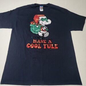 Peanuts Snoopy Have A Cool Yule Christmas Holiday‎ T-shirt Adult Size Large